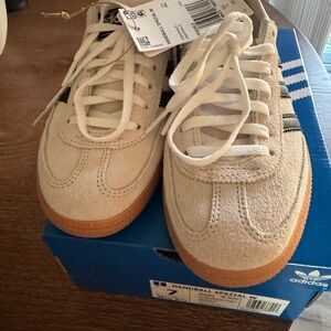 Adidas Beige Sneakers